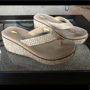 Women’s Volatile flip flop wedges